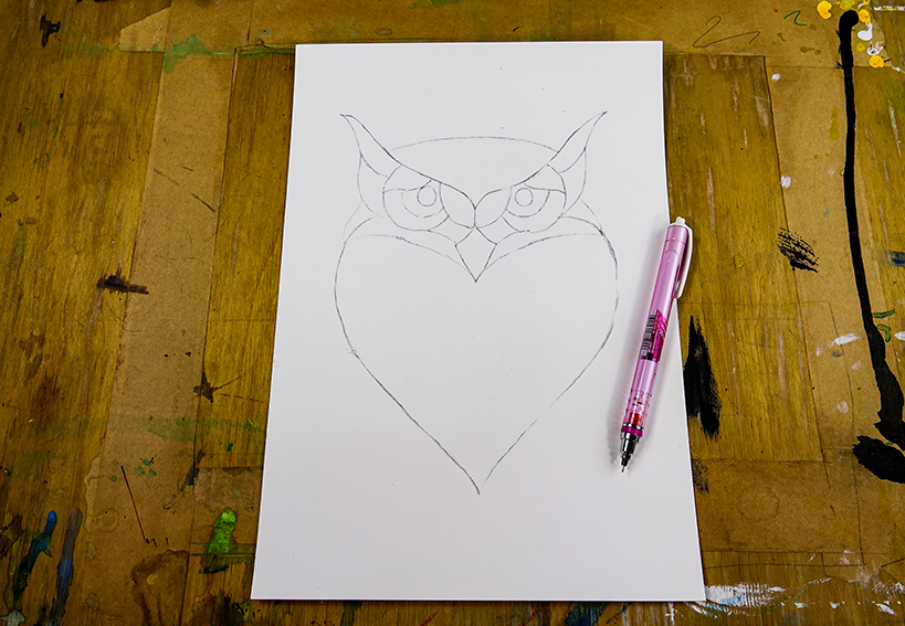Sketch your owl body 